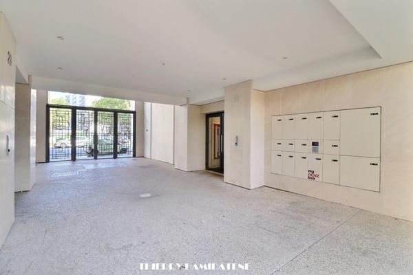 CHAMPARON -AGENT SARRE- COUP DE COEUR !! MAGNIFIQUE APPARTEMENT DE 80M2 AVEC BALCON 4 PIECES 3 CHAMBRES DANS RESIDENCE RECENTE 2020 1 PARKING EN S/SOL