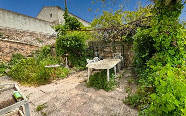 Maison à vendre    4 pièces •  Marseille 15