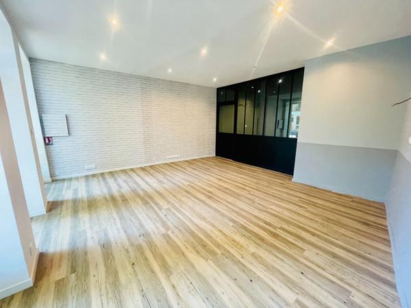 Local commercial Saint Cannat- 45m²