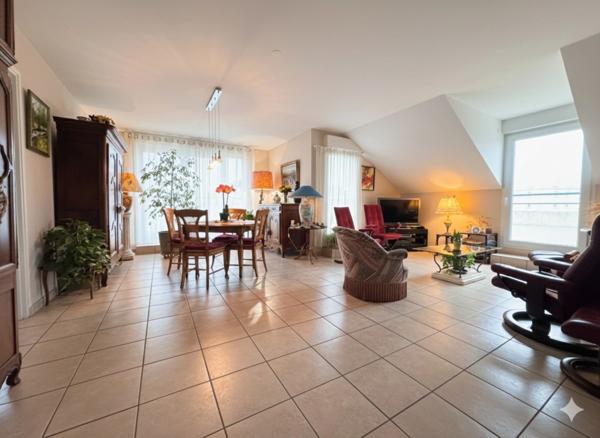 RARE SUR LE MARCHÉ – Superbe appartement familial de 5 pièces avec double terrasse, suite parentale et double garage