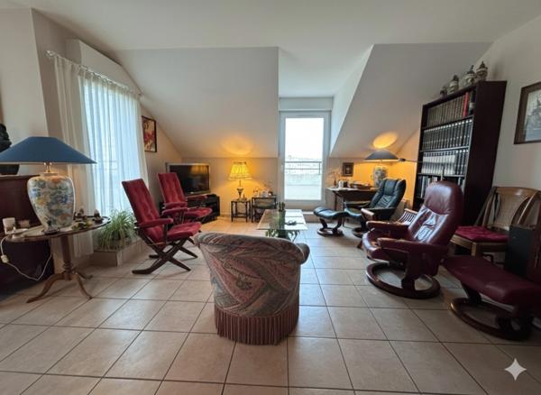 RARE SUR LE MARCHÉ – Superbe appartement familial de 5 pièces avec double terrasse, suite parentale et double garage