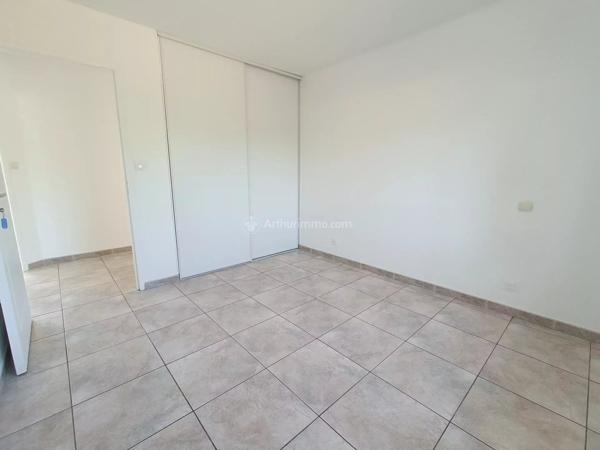 Vente                                                      Maison
                        
                     5 pièces                      104 m2                     à Lescure-d'Albigeois