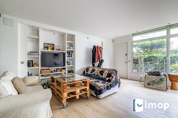 Grand studio / 2 pièces au calme