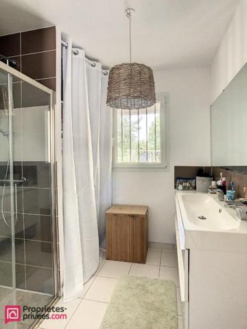 Maison plein pied - Centre bourg à Forges - 5 pièce(s) 96 m2 - 5 mn d'Aigrefeuille