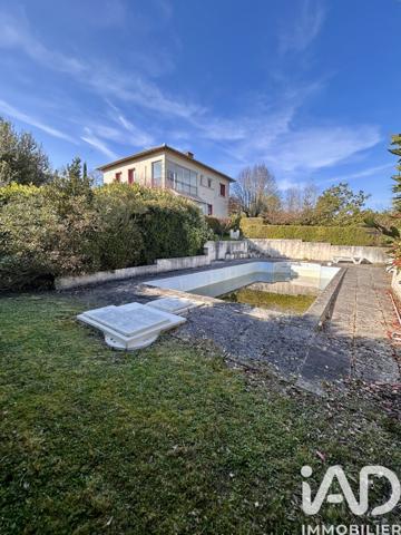 Maison à vendre 6 pièces 175 m² Montpezat-de-Quercy