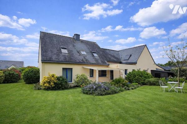 Maison à vendre à Theix‑Noyalo (56450) – 161 m² habitables, 4 chambres, terrain de 1 113 m², garage 