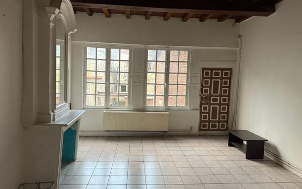 Maison à vendre    6 pièces •  Laon