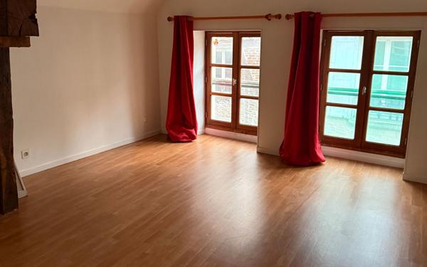 Maison à vendre    6 pièces •  Laon