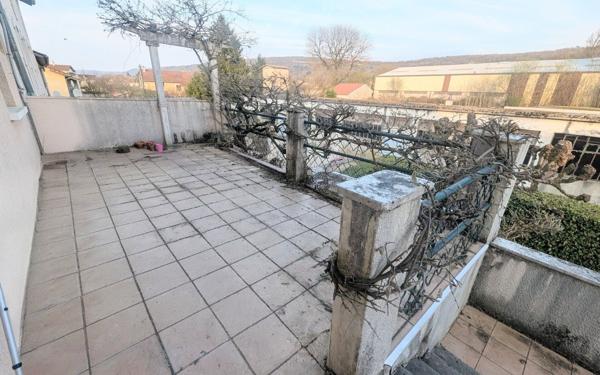 Maison à vendre    4 pièces •  Villereversure