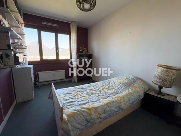 Appartement T5 de 108.59m² au 10ème étage