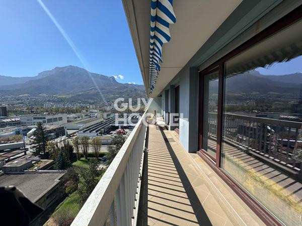 Appartement T5 de 108.59m² au 10ème étage