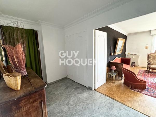 Appartement T5 de 108.59m² au 10ème étage