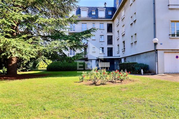 Appartement avec ascenseur à vendre à Etampes 1 pièce(s) 40m