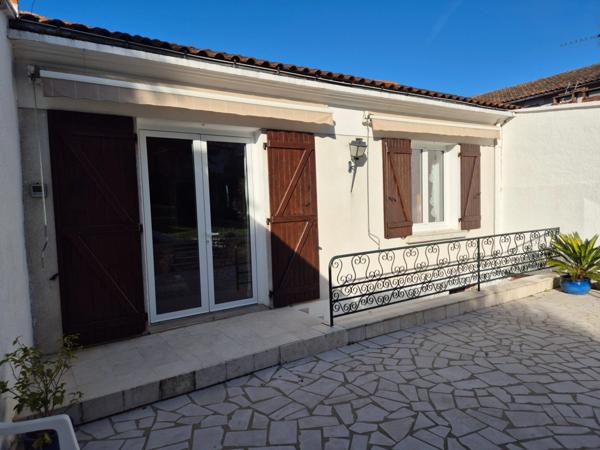 Maison en pierre sur sous-sol, jardin, 2 chambres, proximité transports et commerces