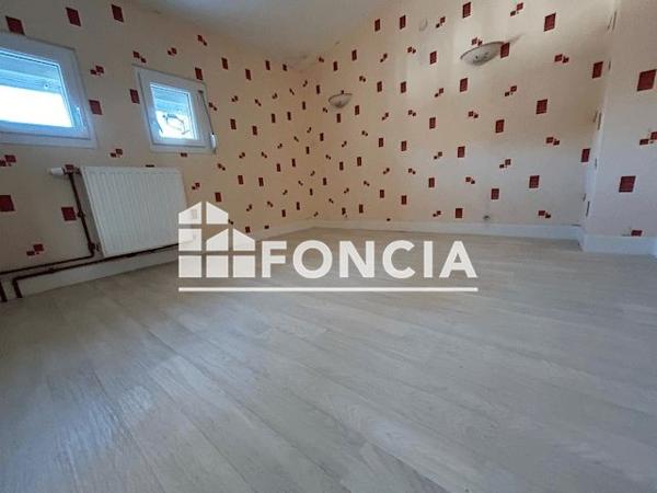 Location Maison 5 pièces 92.1 m² - 30 RUE ARISTIDE BRIAND Montcornet 02340