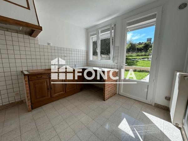 Location Maison 5 pièces 92.1 m² - 30 RUE ARISTIDE BRIAND Montcornet 02340