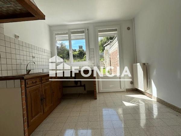 Location Maison 5 pièces 92.1 m² - 30 RUE ARISTIDE BRIAND Montcornet 02340