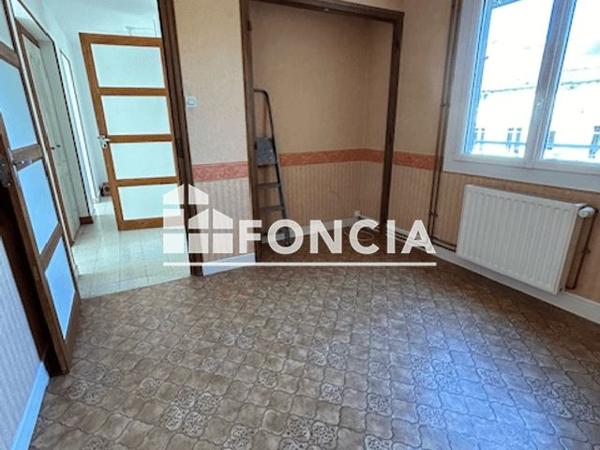 Location Maison 5 pièces 92.1 m² - 30 RUE ARISTIDE BRIAND Montcornet 02340