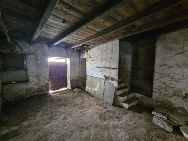 Vente Immeuble 4 pièces 88 m2 à Saint-Hilaire-la-Palud