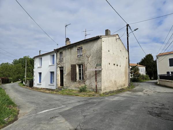 Vente Immeuble 4 pièces 88 m2 à Saint-Hilaire-la-Palud