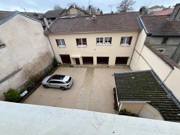 GRAND APPARTEMENT AVEC TRES BELLE VUE!!!