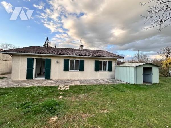 maison de plain pied 3 chambres sur 10 ares de terrain clos et arboré