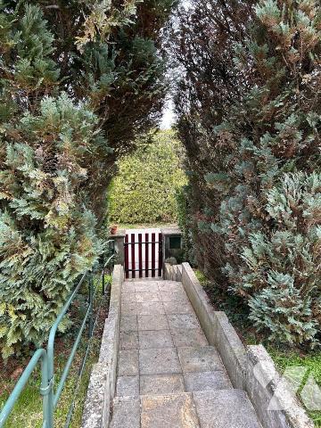 maison de plain pied 3 chambres sur 10 ares de terrain clos et arboré