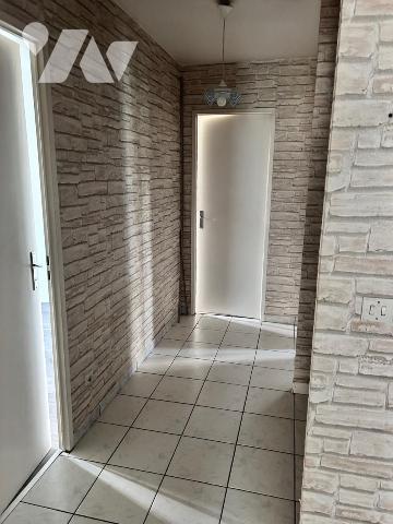 maison de plain pied 3 chambres sur 10 ares de terrain clos et arboré