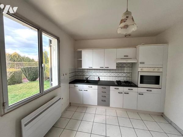 maison de plain pied 3 chambres sur 10 ares de terrain clos et arboré