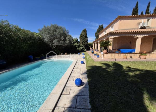 Maison de 201 m²