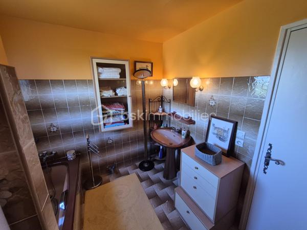 Maison de 201 m²