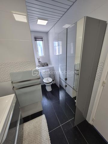 Maison de 201 m²