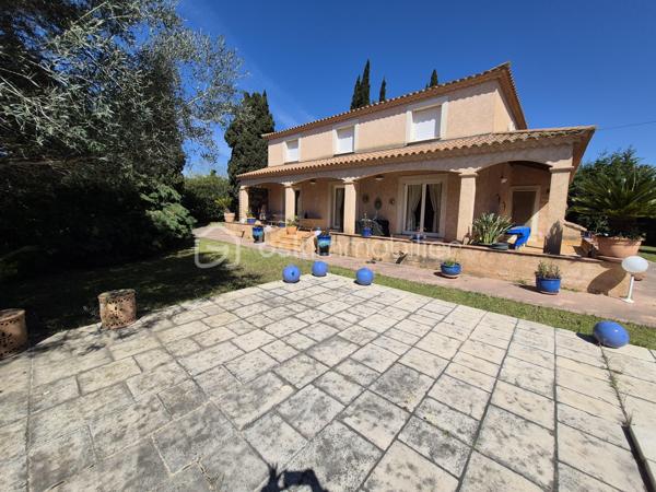 Maison de 201 m²