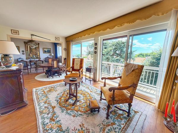 Appartement 4 pièces à vendre à Royan - Dernier étage avec terrasse et garage