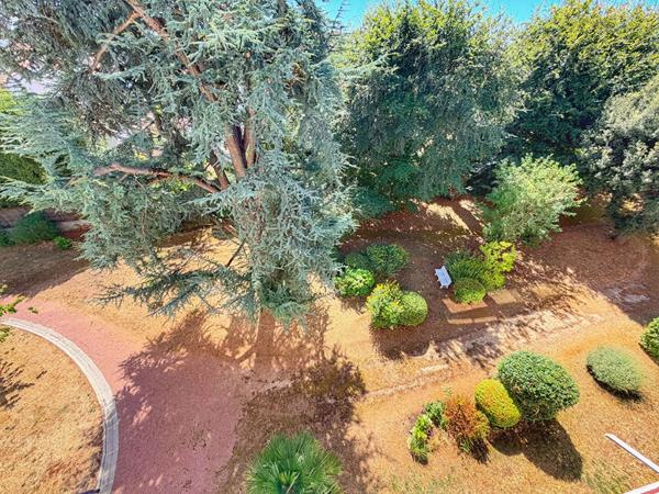 Appartement 4 pièces à vendre à Royan - Dernier étage avec terrasse et garage