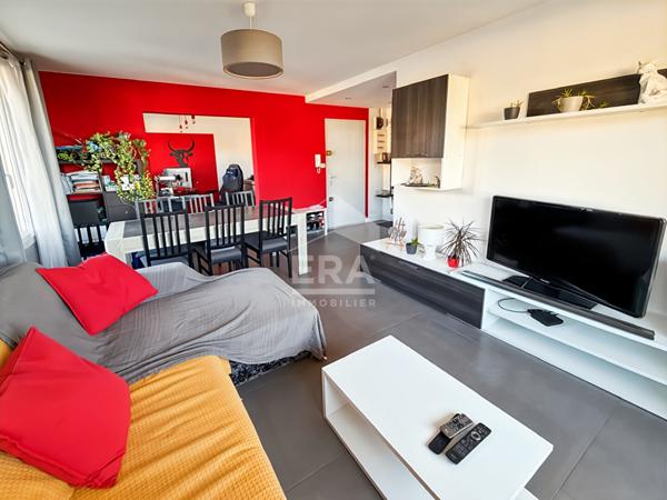 VITROLLES - Appartement  T3 T4 de 66m2  + 1 balcon et une cave