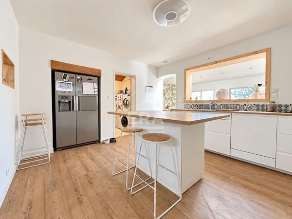 Maison familiale 5 chambres avec piscine à Saint-Pierre-du-Mont !