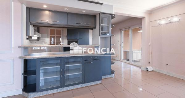 À vendre Appartement 6 pièces 197.78 m² - Mont-de-marsan 40000