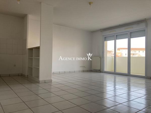 POITIERS - T3 avec balcon et parking , Poitiers