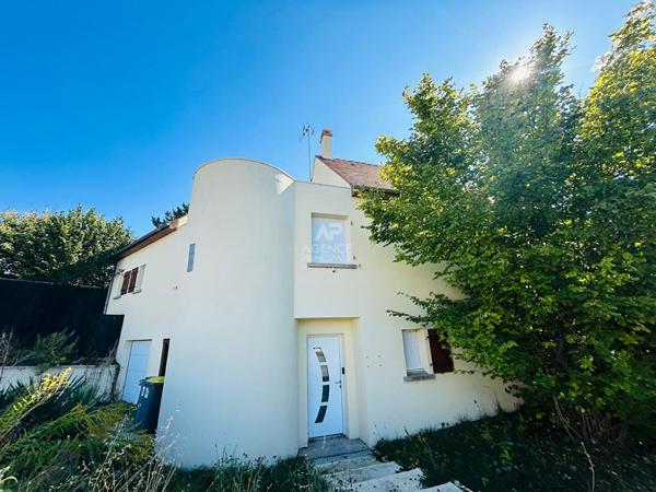 Maison Triel Sur Seine 8 pièce(s) 181 m2 €485 000 ** - Référence 1658