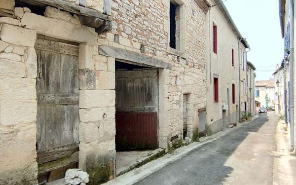 Maison à vendre    3 pièces •  Puylaroque