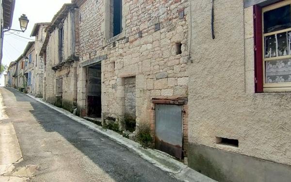 Maison à vendre    3 pièces •  Puylaroque