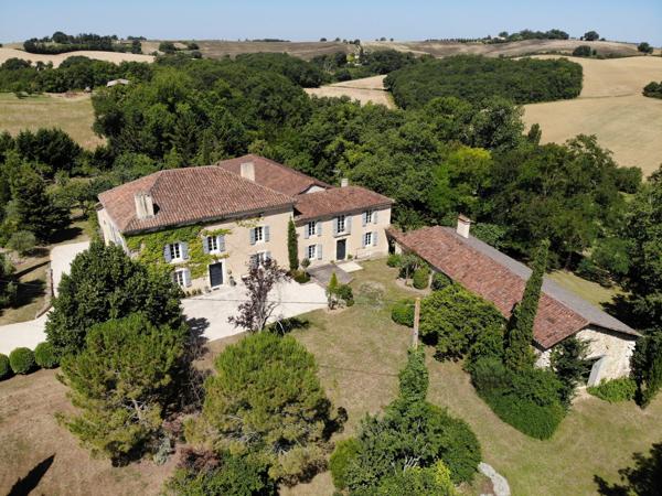 Propriété en pierre avec vues, et 6,5 hectares