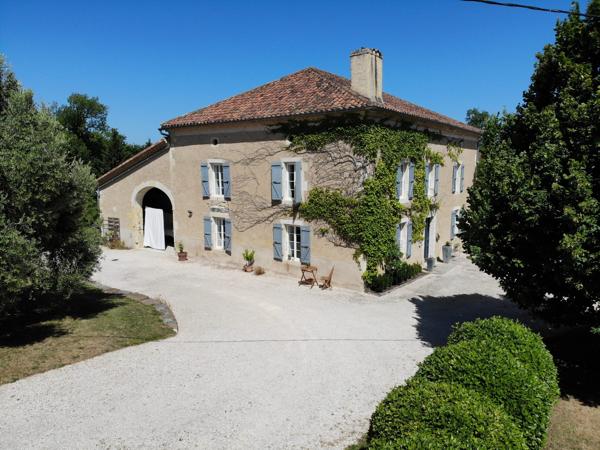 Propriété en pierre avec vues, et 6,5 hectares