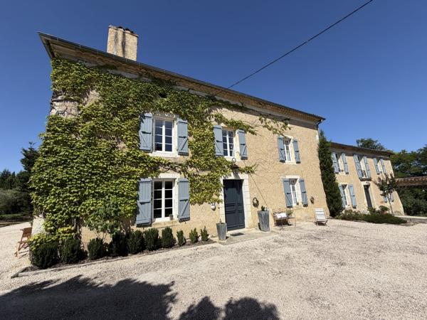 Propriété en pierre avec vues, et 6,5 hectares