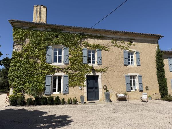 Propriété en pierre avec vues, et 6,5 hectares