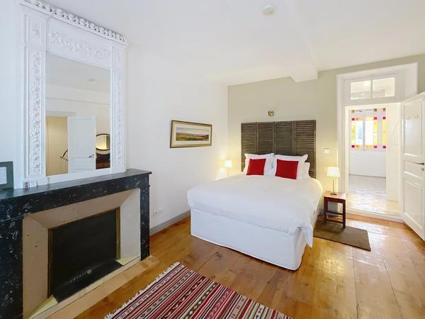 MAISON DE MAÎTRE DE CARACTERE AVEC PISCINE, 30 MIN DE PERPIGNAN