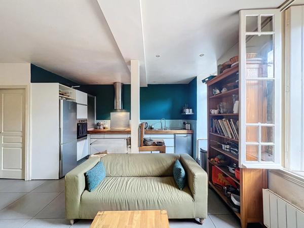 MAISON DE MAÎTRE DE CARACTERE AVEC PISCINE, 30 MIN DE PERPIGNAN
