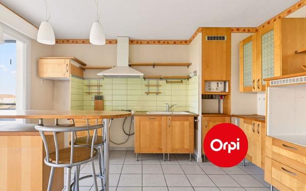 Appartement à vendre    3 pièces •  Saint-Priest