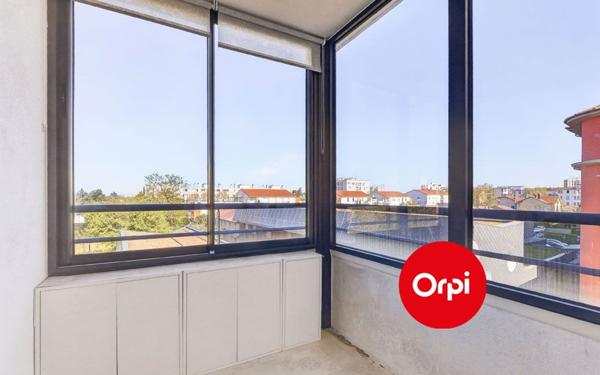 Appartement à vendre    3 pièces •  Saint-Priest